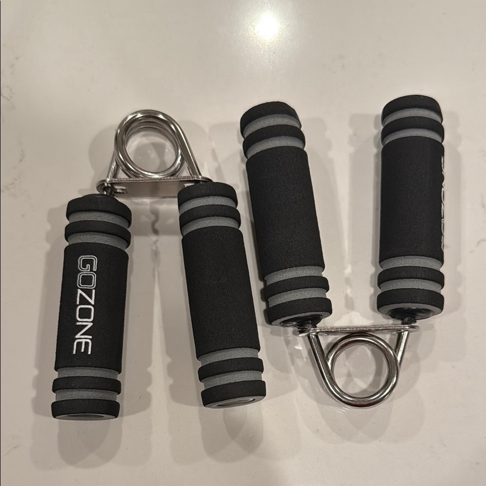 GoZone Black and Gray Hand Grips